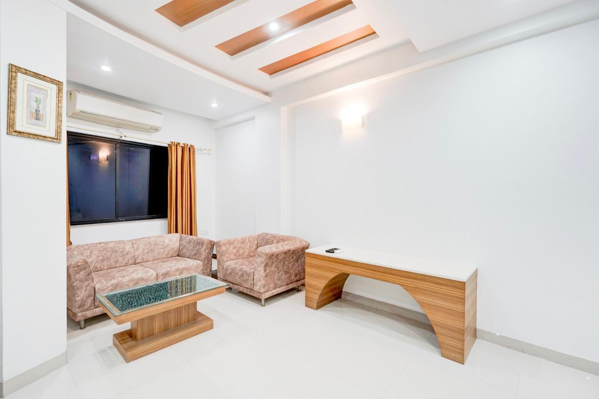 Super Townhouse Mg Road Porbandar Formerly Hotel Harmony Exterior foto